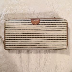 Fossil Wallet